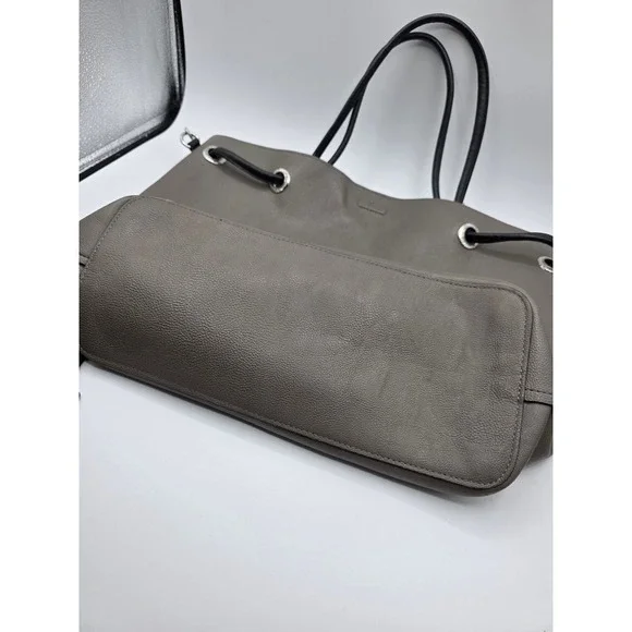 Calvin Klein Grey Leather Purse Tote Bag with Matching Pouch Magntic Closure /RR - Picture 8 of 9